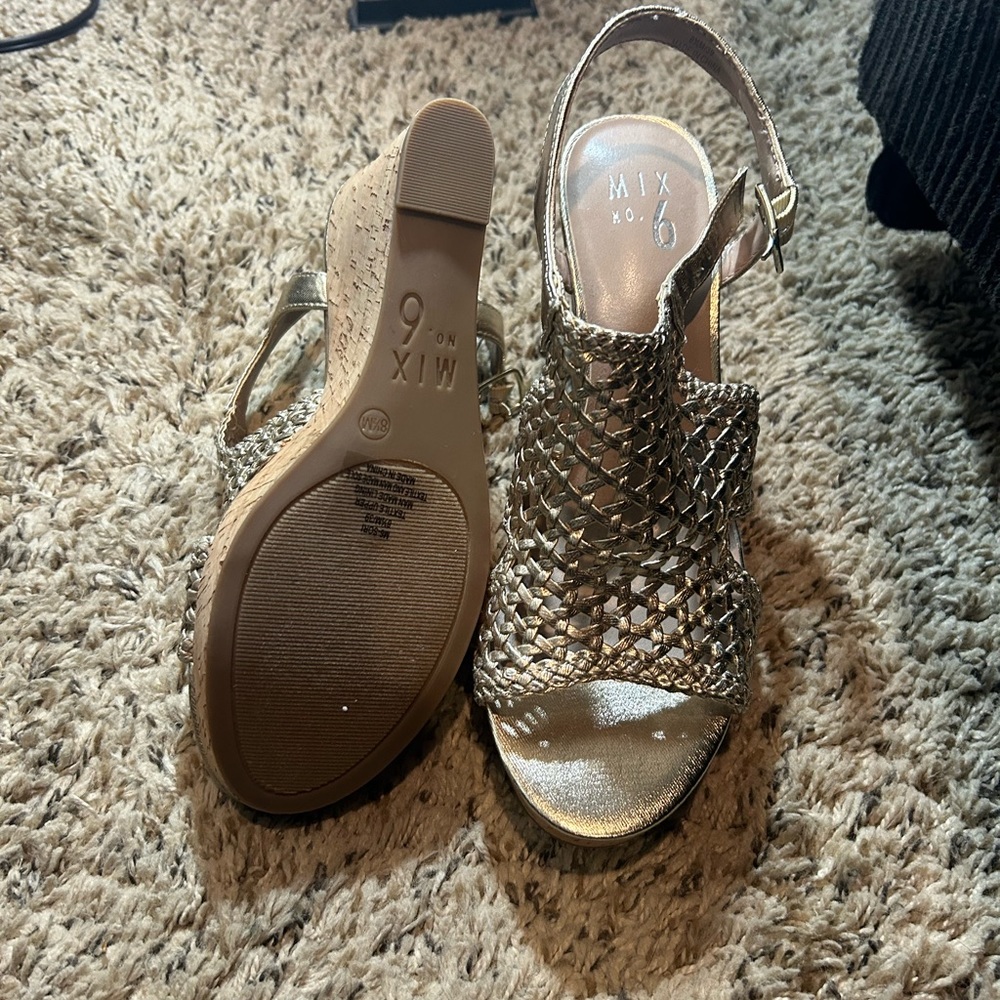 Mix No 6 gold wedge sandals size 8.5